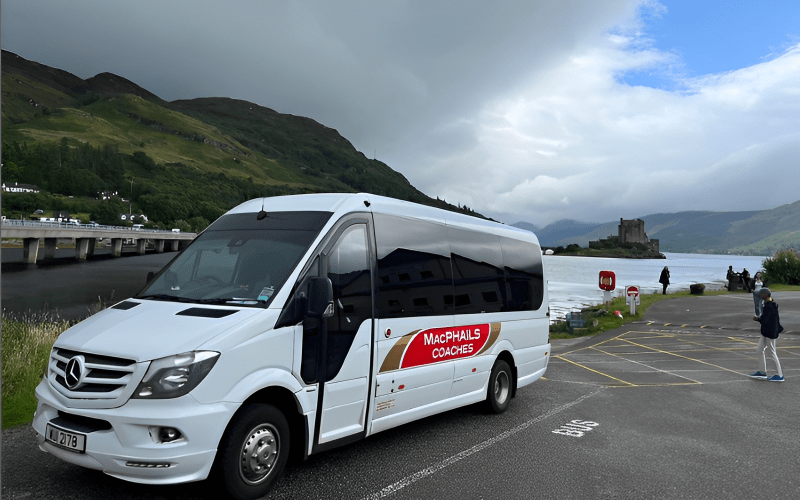 Reliable Bus HIre
